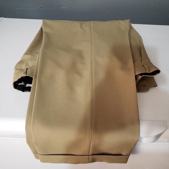 Mans suit. DO NOT BUNDLE!!! - Picture 3 of 6